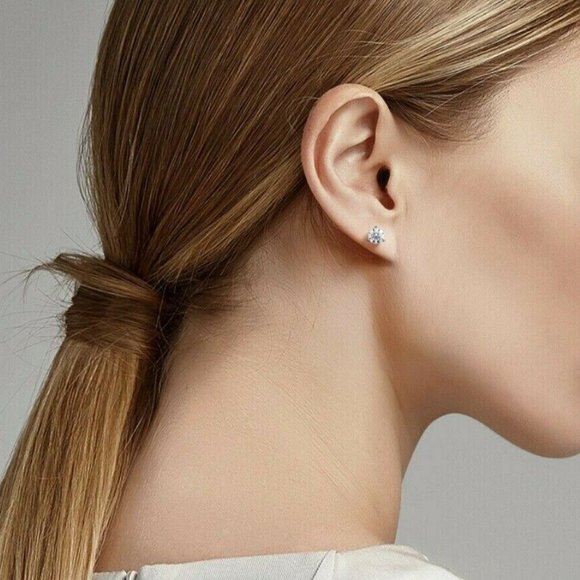 2CT ROUND VVS1 DIAMOND PUSH BACK EARRINGS! - Picture 6 of 6